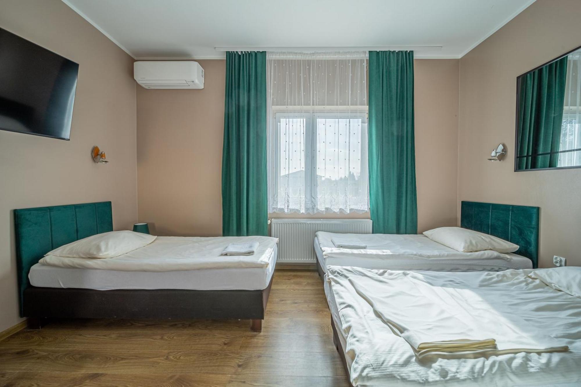 Motel "Plomyk" Kunowice Kültér fotó