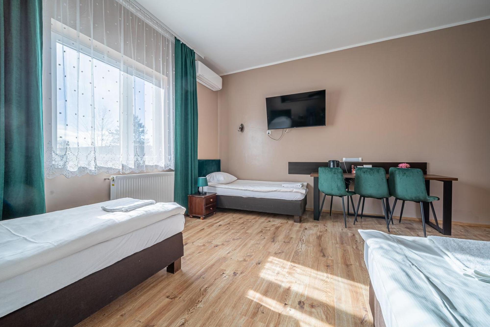 Motel "Plomyk" Kunowice Kültér fotó